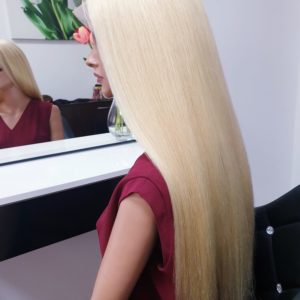 Pamela – Peruka naturalna długa Platinum Blond