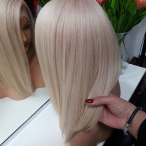BELLA – Peruka naturalna stonowany blond