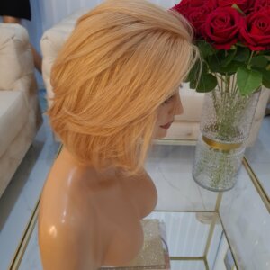 EVELYN – Peruka naturalna krótka 30cm Słomkowy blond